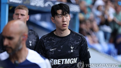 ‘철강왕’ 손흥민도 세월은 못 이겨… 햄스트링·발등 이어 허리까지, ‘에이징 커브’ 현실화되나