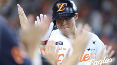 '1.1억 FA 미아 탈출' 하주석, 한화 가을 특급조커로 떠오르다